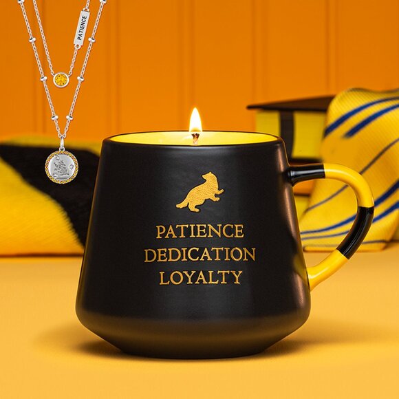 2021 Harry Potter Hufflepuff House pride Candle Mug with Necklace Charmed Aroma - Picture 2 of 7